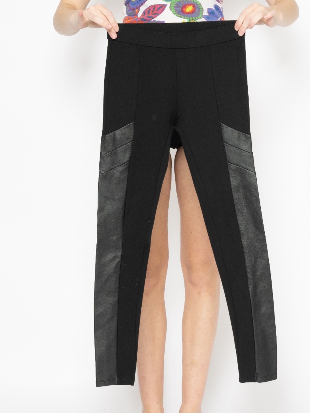 Y2k black faux leather leggings low rise size small stretchy